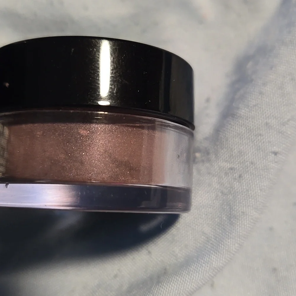 Avon-Smooth Mineral Eyeshadow in 'Midnight Mauve' Full Size Discontinued